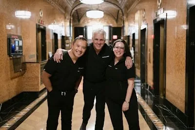 Manhattan Dental Spa: John Vargas DDS