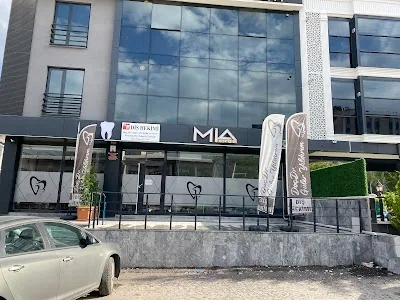 Diş Hekimi Doç. Doktor Güler Yıldırım Elazığ Ağız ve Diş Sağlığı Kliniği