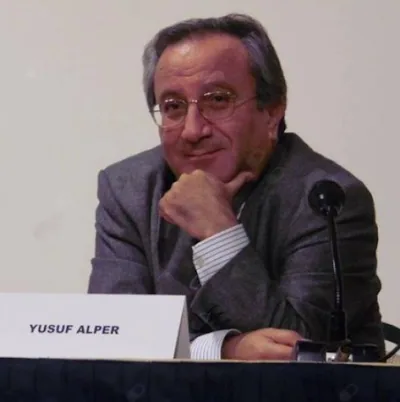 Проф. д-р Yusuf Alper