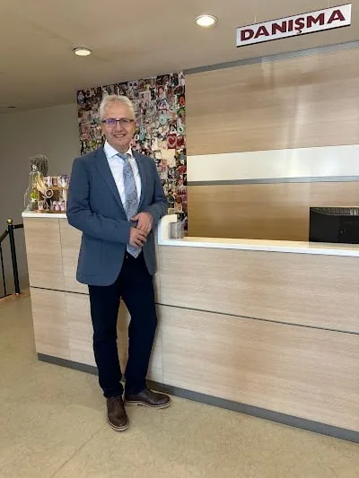 بروفيسور Mehmet Çınar