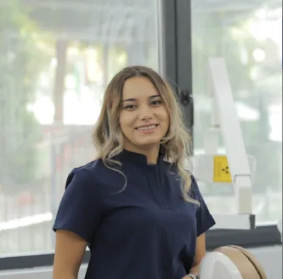 Diş Hekimi Zahide CENGiZ