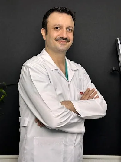 د. جراح Reşit Çiftçi