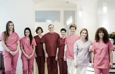 David Stolyar dentist