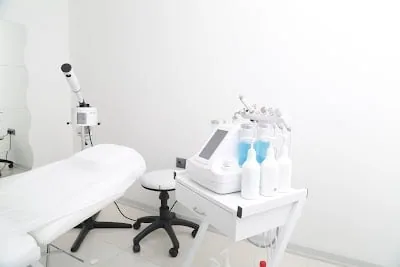 Dr. Hamdi Turhan
