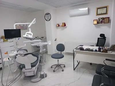 Diş Hekimi Diş Hekimi Serdar Ersan