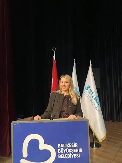 Arzu Alparslan
