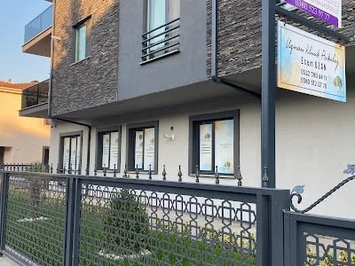 Uzman Klinik Psikolog Uzman Klinik Psikolog Ecem Ozan