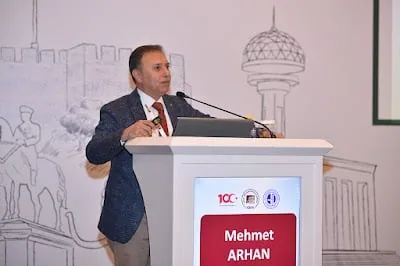 پروفسور Mehmet Arhan