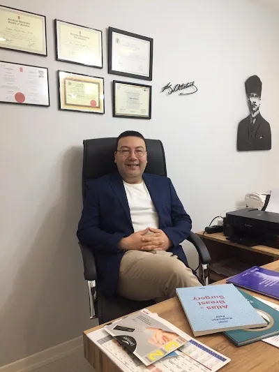 Dr. Chir. Evren Tevfik İşçi