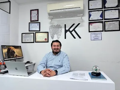 Uzm. Dt. Uzm. Dt. Kutay Karaca
