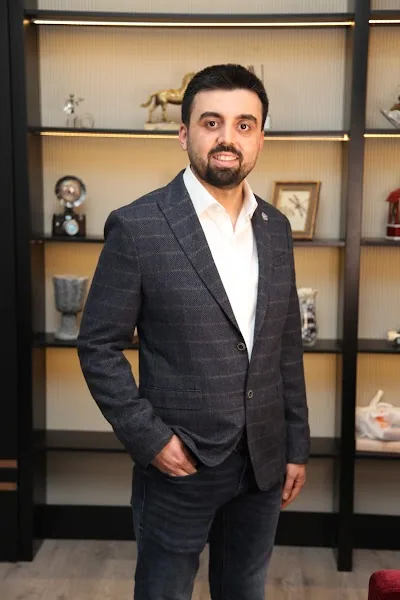 د. جراح Serdar Kara
