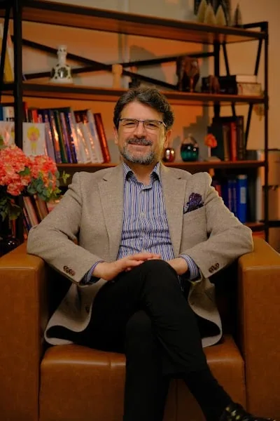 بروفيسور Haşmet Bardakçı