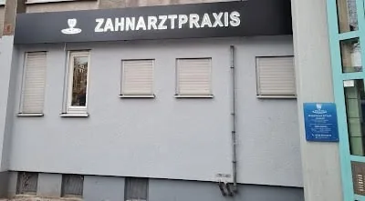 Ästhetische zahnmedizin& Implantologie im Brunnenviertel Berlin