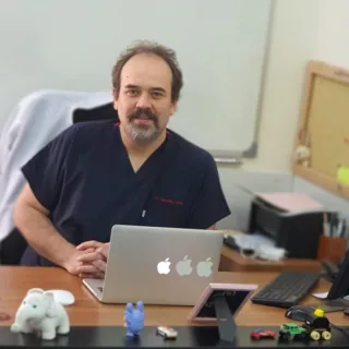 Prof . Dr. Fahrettin Uysal