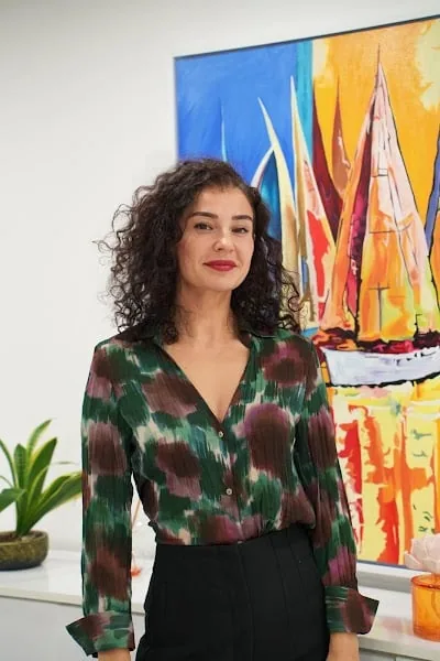 د. جراح Gülfem Güllüoğlu