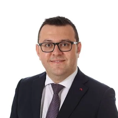 Conf. Dr. Emin Özlü