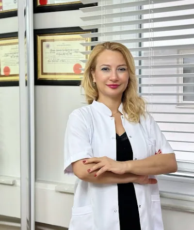 Dr. Chir. Zeynep Gökçe Uslu
