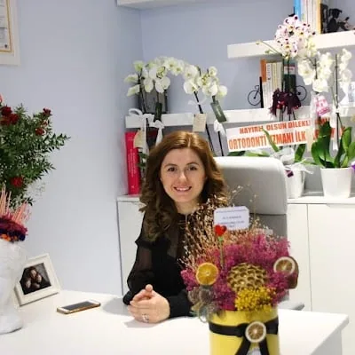 د. Bilgenur ŞAHİN PERİODONTOLOJİ KLİNİK