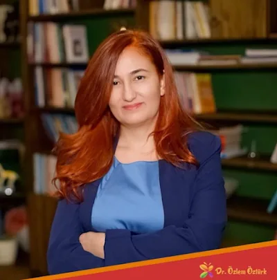 FA Dr. Özlem Öztürk