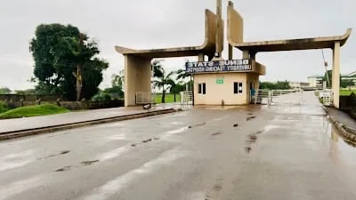 Benue State University Teaching Hospital opposite view