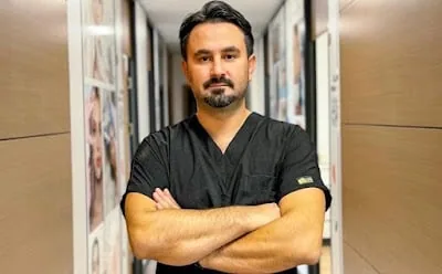 د. جراح Ömer Ekin