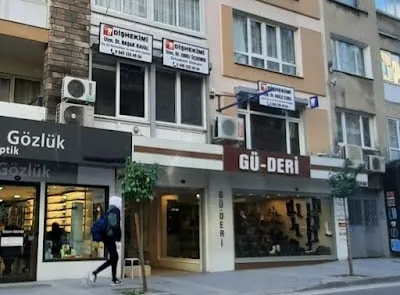 Dr Başak Kaval