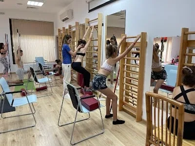 Сколиоза Център