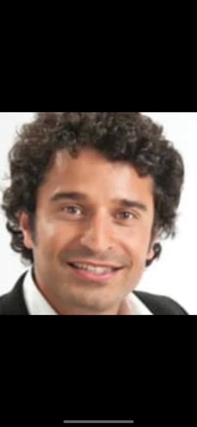 Dr. Dr. Armand Boloorchi is