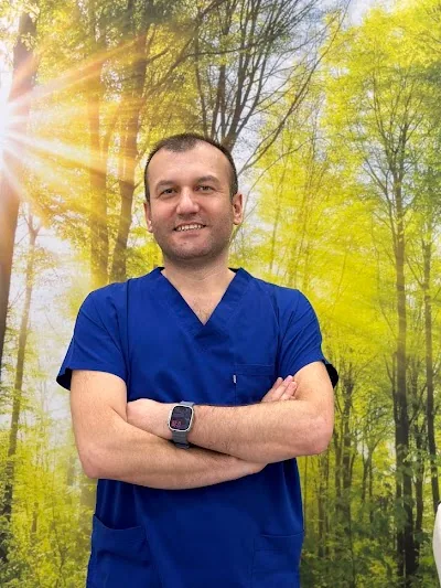 Д-р Ercan Baş
