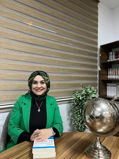 Psikolojik Danışman Psikolojik Danışman Şeyma Demir