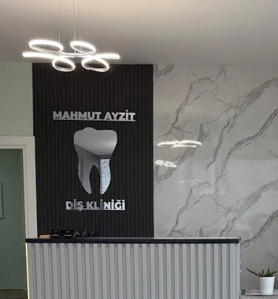 Diş hekimi Diş hekimi Mahmut Ayzit