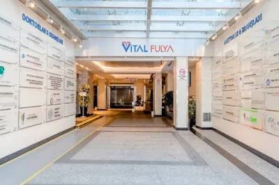 پروفسور Akın Uğraş