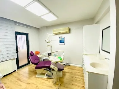 Denizli Diş hekimi Enise Gül Aydınoğlu