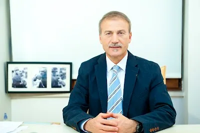 Prof. dr Fuat Demirci