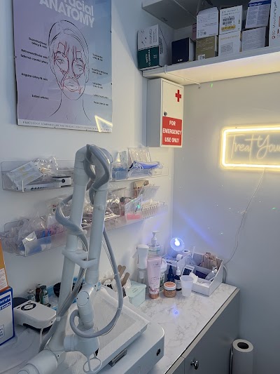 DE Aesthetics Clinic