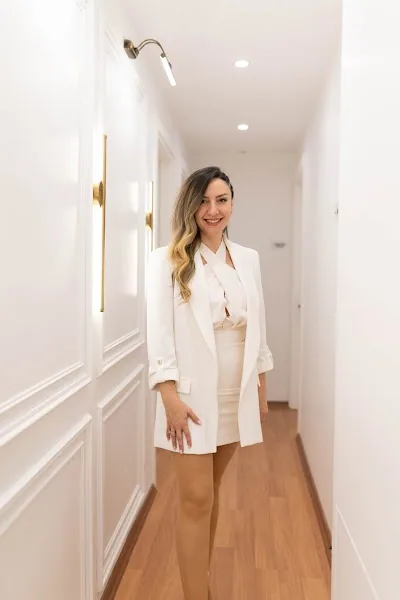 د. أخصائي Burcu Çelen