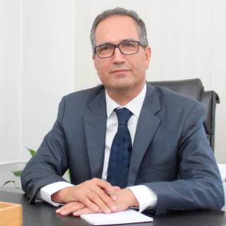 پروفسور Mehmet Dündar