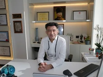 Prof. dr Timur Timurkaynak