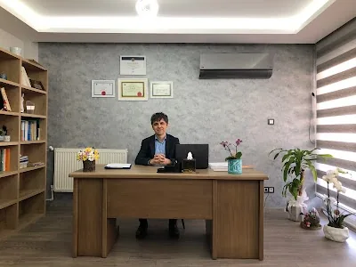 پروفسور Ayhan Bilgiç