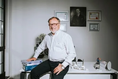 Prof. Dr. Enver İhtiyar