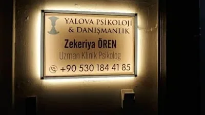 Uzman Klinik Psikolog Uzman Klinik Psikolog Zekeriya Ören