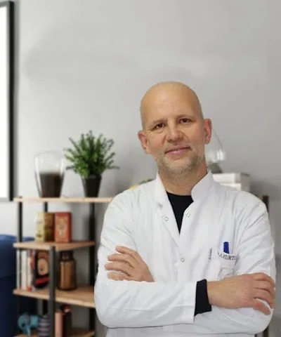 Surg. Dr. Ahmet Kurtulmuş