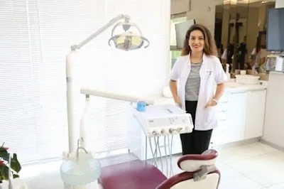 دندانپزشک Mehtap Acer Fidan
