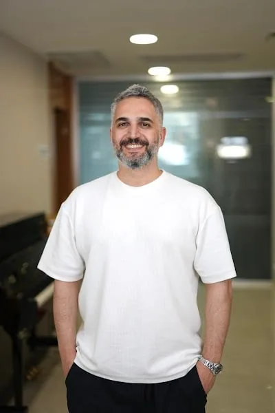 د. أخصائي Peyami Duman I Dudak Dolgusu I Botoks I Botox I Gençlik Aşısı I Altın İğne I Burun Dolgusu