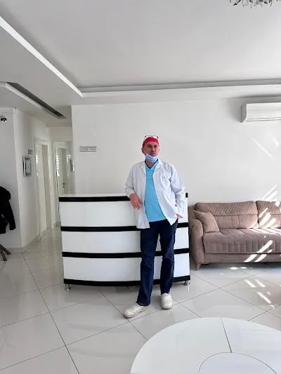 Diş hekimi SALİH ERTÜRK