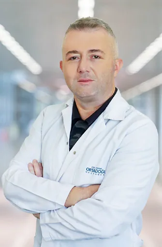 Хирург İnanç Ünlü