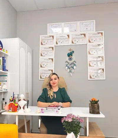 Uzman Aile Danışmanı Uzman Aile Danışmanı Hacer Gamze Akbaş