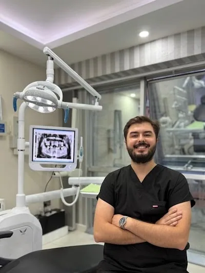 Dent. Hasan Berat Şentuna