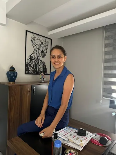 Chir. dr. Ebru Yaltı,Kadın Doğum Uzmanı